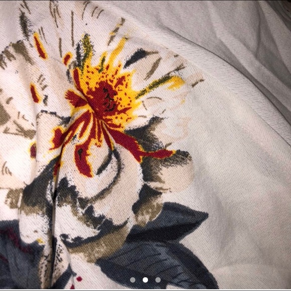 FLORAL ROMPER - Picture 2 of 3